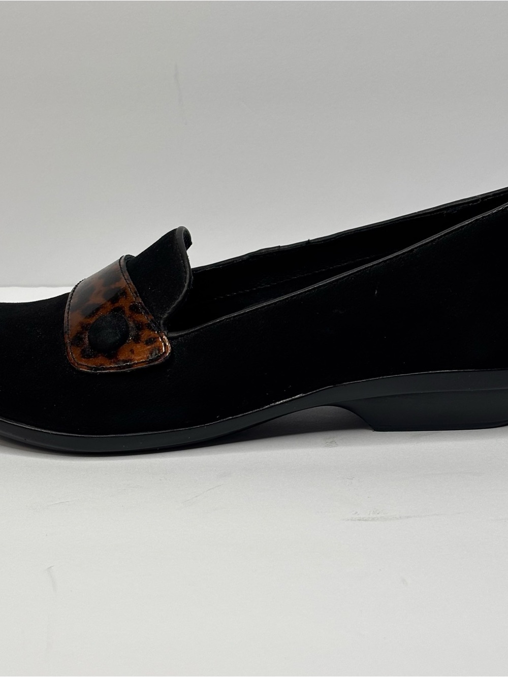 New Dansko Olena black suede loafers tortoise print patent leather trim Size 37 - Picture 3 of 14
